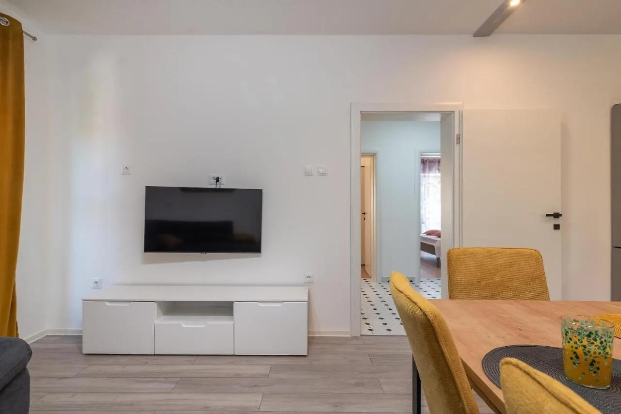 Apartman Galeb Trogir 0*,