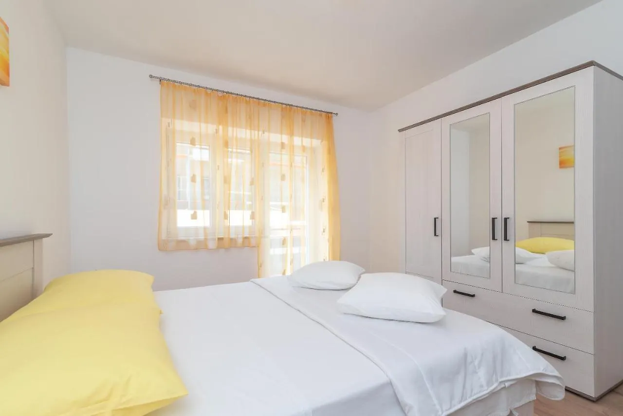 Apartman Galeb Trogir 0*,