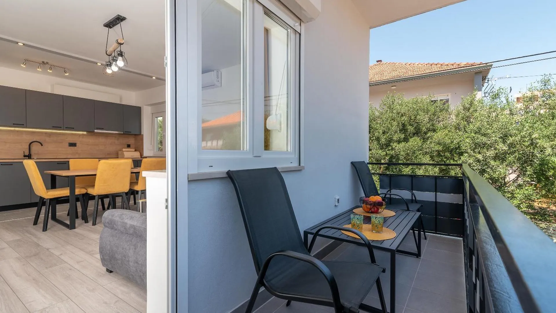 Apartment Apartman Galeb Trogir